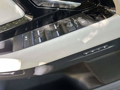 2025 Land Rover Range Rover Evoque Dynamic