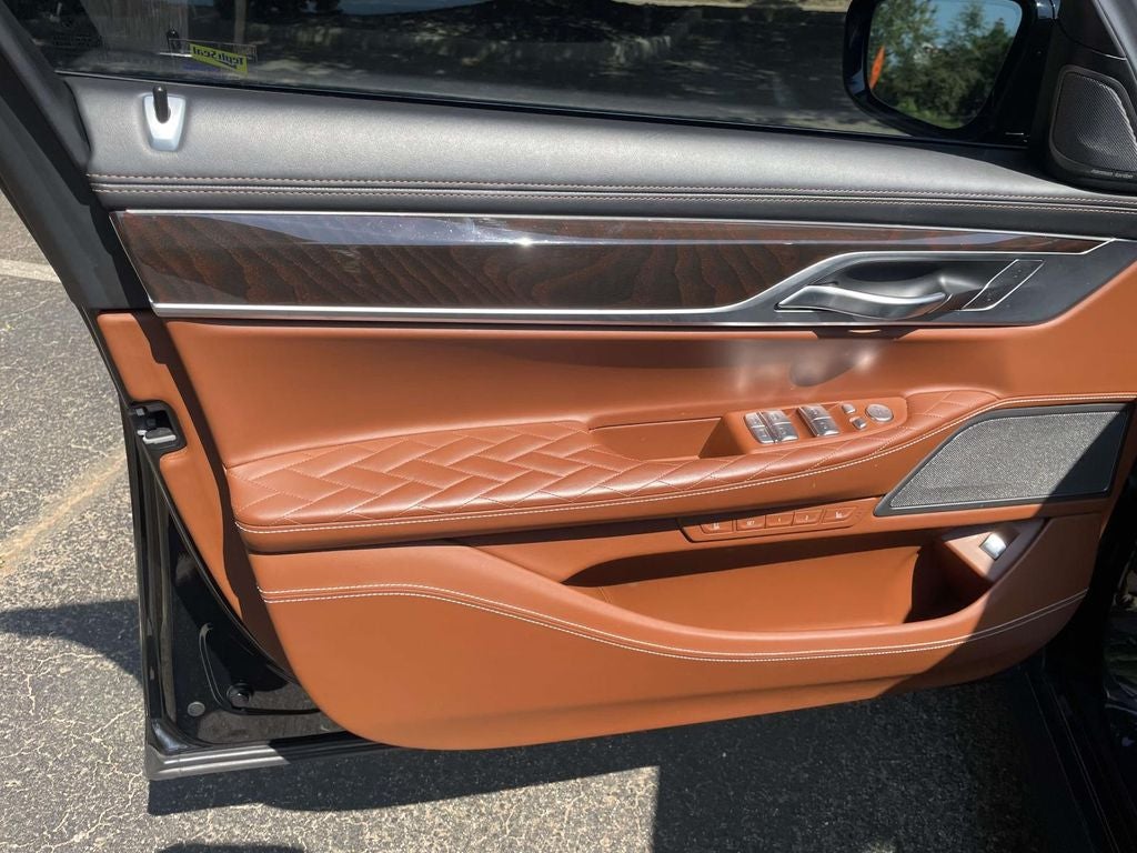 2022 BMW 7 Series ALPINA B7 xDrive