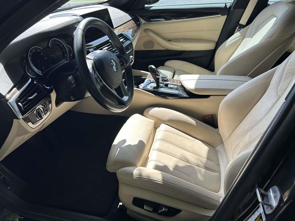 2019 BMW 5 Series 530i