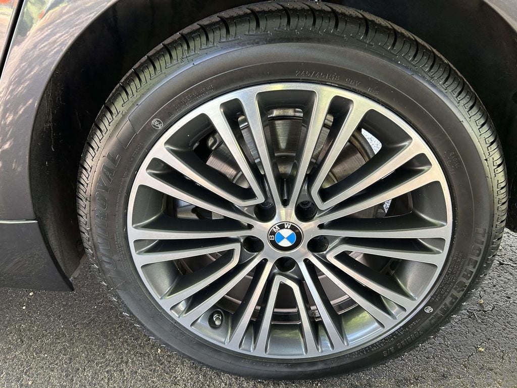 2019 BMW 5 Series 530i
