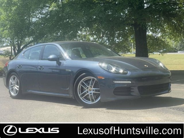 2015 Porsche Panamera Base